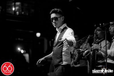 คอนเสิร์ตบุรินทร์ บุญวิสุทธิ์ ที่ ซิกตี้ซิก สเตชั่น ลาดพร้าว — photo 132
