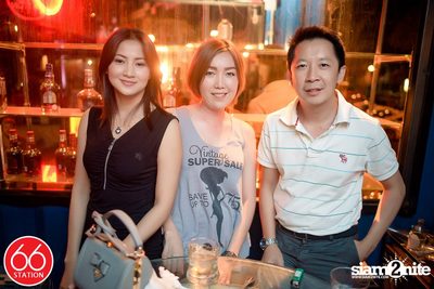 คอนเสิร์ตบุรินทร์ บุญวิสุทธิ์ ที่ ซิกตี้ซิก สเตชั่น ลาดพร้าว — photo 148