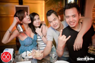 คอนเสิร์ตบุรินทร์ บุญวิสุทธิ์ ที่ ซิกตี้ซิก สเตชั่น ลาดพร้าว — photo 150