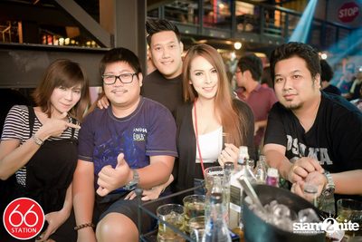 คอนเสิร์ตบุรินทร์ บุญวิสุทธิ์ ที่ ซิกตี้ซิก สเตชั่น ลาดพร้าว — photo 161