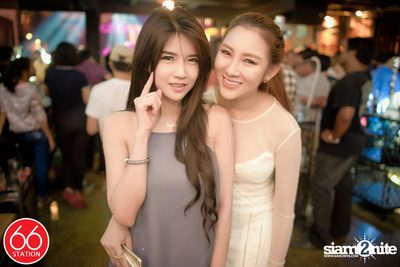 คอนเสิร์ตบุรินทร์ บุญวิสุทธิ์ ที่ ซิกตี้ซิก สเตชั่น ลาดพร้าว — photo 162