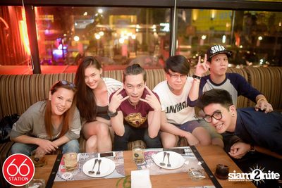 คอนเสิร์ตบุรินทร์ บุญวิสุทธิ์ ที่ ซิกตี้ซิก สเตชั่น ลาดพร้าว — photo 163