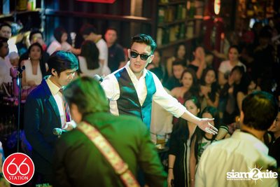 คอนเสิร์ตบุรินทร์ บุญวิสุทธิ์ ที่ ซิกตี้ซิก สเตชั่น ลาดพร้าว — photo 172