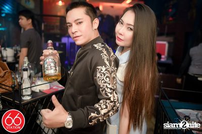 คอนเสิร์ตบุรินทร์ บุญวิสุทธิ์ ที่ ซิกตี้ซิก สเตชั่น ลาดพร้าว — photo 198