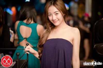 คอนเสิร์ตบุรินทร์ บุญวิสุทธิ์ ที่ ซิกตี้ซิก สเตชั่น ลาดพร้าว — photo 217