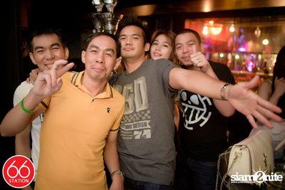 คอนเสิร์ตบุรินทร์ บุญวิสุทธิ์ ที่ ซิกตี้ซิก สเตชั่น ลาดพร้าว — photo 227