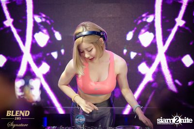 Blend 285 Signature ภูมิใจเสนอ DJ SODA Live in Bangkok — photo 106