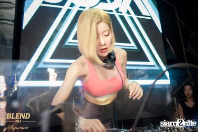 Blend 285 Signature ภูมิใจเสนอ DJ SODA Live in Bangkok — photo 136