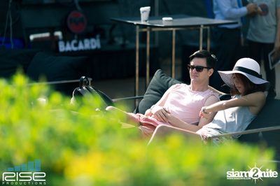 Sapphire Sunset Pool Party at Radisson Blu Plaza — photo 4