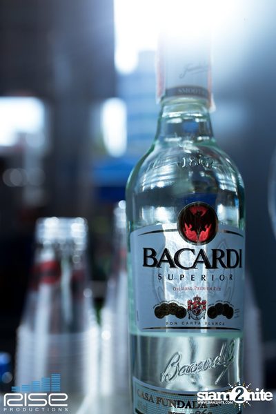 Sapphire Sunset Pool Party at Radisson Blu Plaza — photo 12