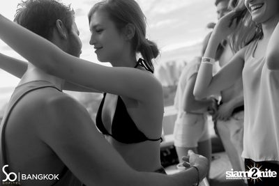 SO POOL PARTY ที่ เดอะ วอเตอร์ คลับ,โซฟิเทล โซ — photo 56