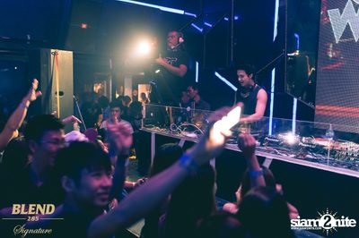 Blend 285 Signature เสนอ Sick Individuals ที่ เซฟเฮ้าส์ — photo 27