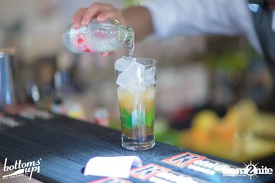 Friday Night with Bellini Wine at BottomsUp, Thonglor — photo 49