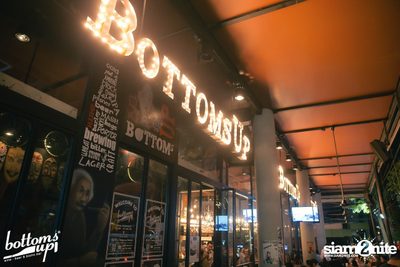 Friday Night with Bellini Wine at BottomsUp, Thonglor — photo 73