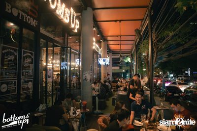 Friday Night with Bellini Wine at BottomsUp, Thonglor — photo 74