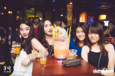 25 Hours Live Concert at Fu Bar, Khaosan Road — photo 17