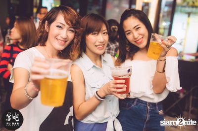 25 Hours Live Concert at Fu Bar, Khaosan Road — photo 43