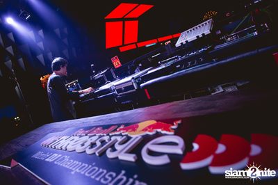 Red Bull Thre3Style Thailand 2015 Final at Route 66 — photo 51