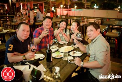 คอนเสิร์ต นิว-จิ๋ว ที่ร้าน 66 สเตชั่น, เลียบด่วนเอกมัย-รามอินทรา — photo 16