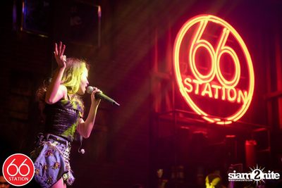 คอนเสิร์ต นิว-จิ๋ว ที่ร้าน 66 สเตชั่น, เลียบด่วนเอกมัย-รามอินทรา — photo 105