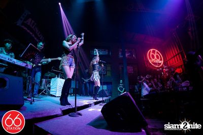 คอนเสิร์ต นิว-จิ๋ว ที่ร้าน 66 สเตชั่น, เลียบด่วนเอกมัย-รามอินทรา — photo 111