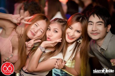คอนเสิร์ต นิว-จิ๋ว ที่ร้าน 66 สเตชั่น, เลียบด่วนเอกมัย-รามอินทรา — photo 126