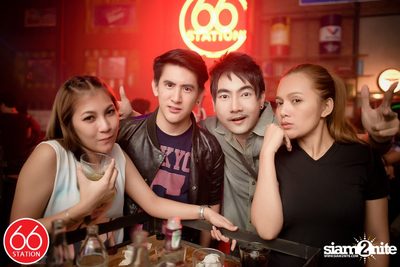 คอนเสิร์ต นิว-จิ๋ว ที่ร้าน 66 สเตชั่น, เลียบด่วนเอกมัย-รามอินทรา — photo 153