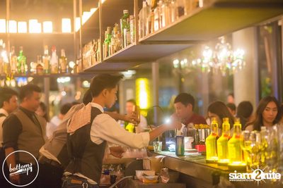 Saturday Night at BottomsUp, Thonglor — photo 8
