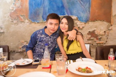 Saturday Night at BottomsUp, Thonglor — photo 14