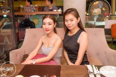 Saturday Night at BottomsUp, Thonglor — photo 34