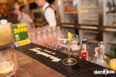 Saturday Night at BottomsUp, Thonglor — photo 52