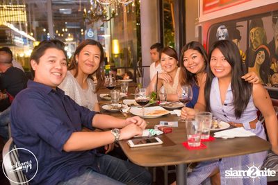 Saturday Night at BottomsUp, Thonglor — photo 56