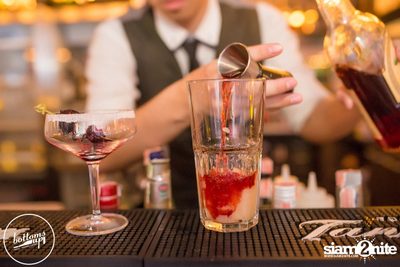Saturday Night at BottomsUp, Thonglor — photo 84
