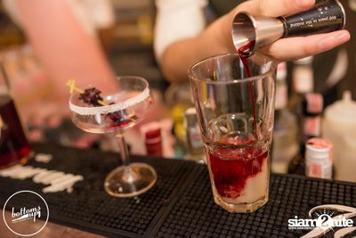 Saturday Night at BottomsUp, Thonglor — photo 85