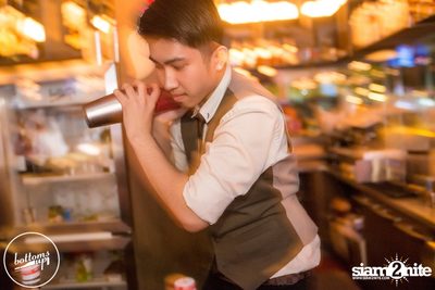 Saturday Night at BottomsUp, Thonglor — photo 87