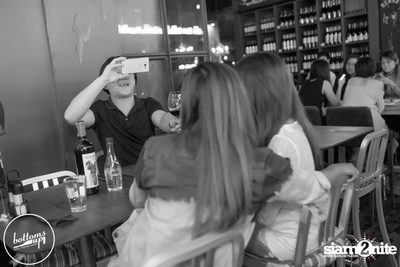 Saturday Night at BottomsUp, Thonglor — photo 97