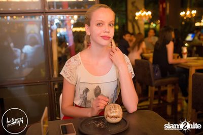 Saturday Night at BottomsUp, Thonglor — photo 99