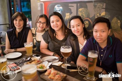 Friday Night at Wine, Beer & Bistro Bar BottomsUp Thonglor — photo 17