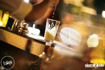 Friday Night at Wine, Beer & Bistro Bar BottomsUp Thonglor — photo 74