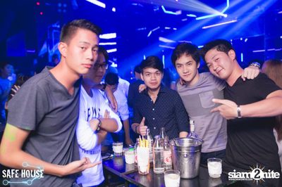 AE Tubbies นำเสนอ Single Light Blacklight Neon 2 — photo 17