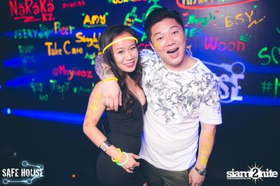 AE Tubbies นำเสนอ Single Light Blacklight Neon 2 — photo 24