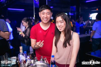 AE Tubbies นำเสนอ Single Light Blacklight Neon 2 — photo 33