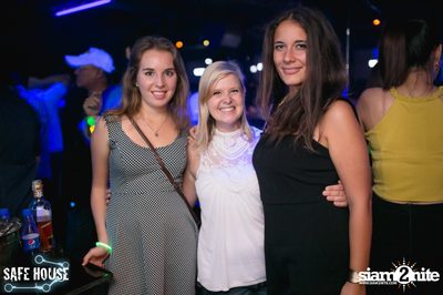 AE Tubbies นำเสนอ Single Light Blacklight Neon 2 — photo 53