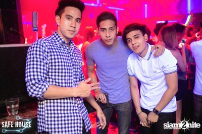 AE Tubbies นำเสนอ Single Light Blacklight Neon 2 — photo 57