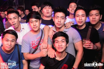 AE Tubbies นำเสนอ Single Light Blacklight Neon 2 — photo 58