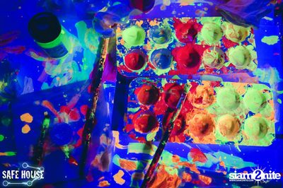 AE Tubbies นำเสนอ Single Light Blacklight Neon 2 — photo 70