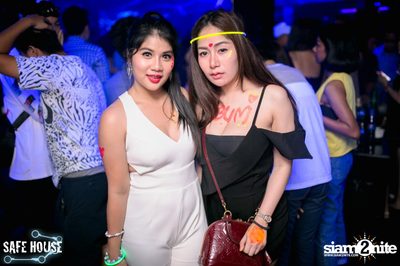 AE Tubbies นำเสนอ Single Light Blacklight Neon 2 — photo 84