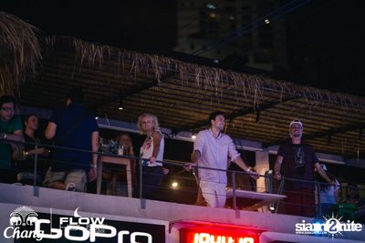Chang Surf Bar Grand Opening Party on the 2nd floor of Flow House — photo 35