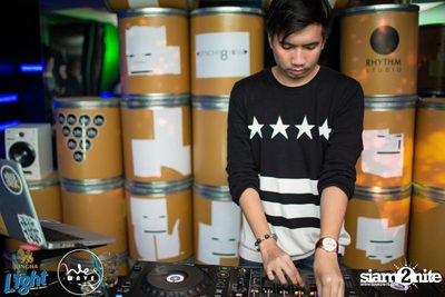 SYNCHR8NISM featuring Sherry Wang ที่ร้าน เซฟ เฮ้าส์ — photo 9
