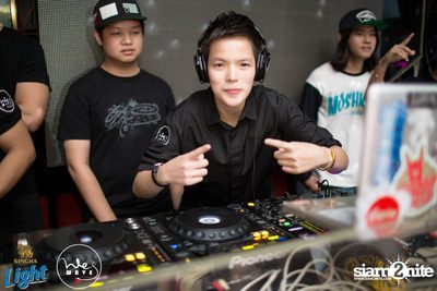 SYNCHR8NISM featuring Sherry Wang ที่ร้าน เซฟ เฮ้าส์ — photo 50